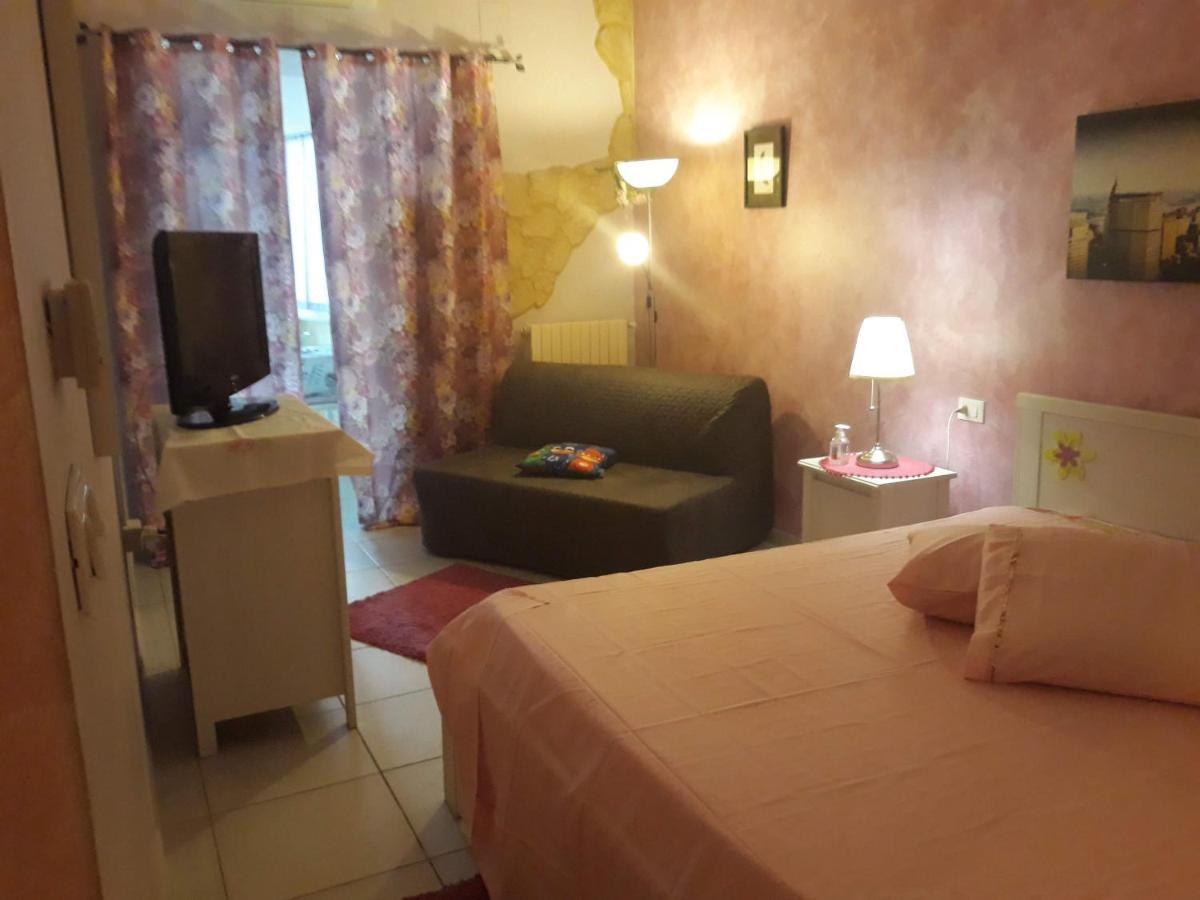 Suites Rome Pescara Ngoại thất bức ảnh