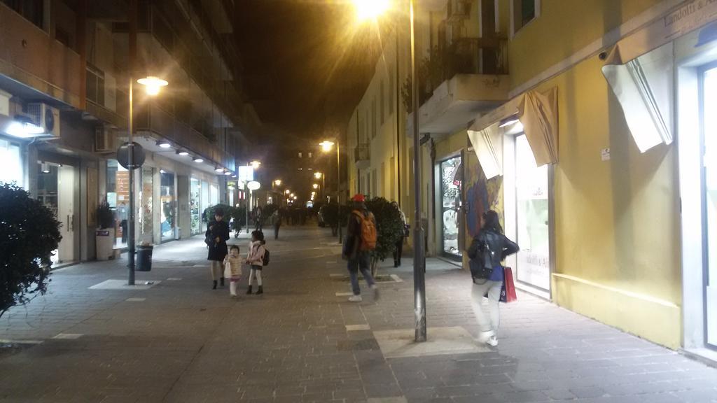 Suites Rome Pescara Ngoại thất bức ảnh
